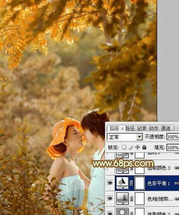 Photoshop将树林情侣图片增加上柔和秋季粉黄色