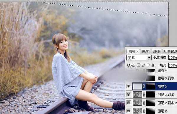 Photoshop为铁轨上的人物加上秋季淡冷色效果教程